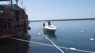 Ρύπανση από λάδια στο λιμάνι της Καλαμάτας