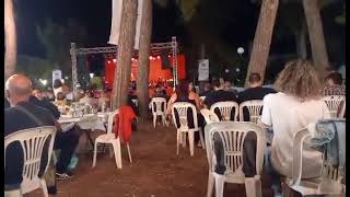 Καλαμάτα: Ο Μίλτος Πασχαλίδης τραγουδά Μίκη Θεοδωράκη