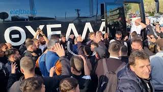 Αποθεωτική υποδοχή της αποστολής της Καλαμάτας μετά το διπλό στη Νέα Σμύρνη