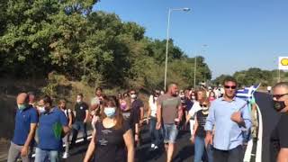 Μεσσηνία: Πορεία διαμαρτυρίας στην Εθνική Οδό από μαθητές και γονείς του Δημοτικού Δωρίου