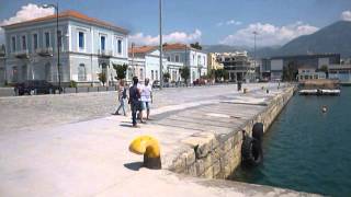 Τζιπ έπεσε στο λιμάνι - Η αυτοθυσία του πατέρα έσωσε 2 παιδιά στην Καλαμάτα