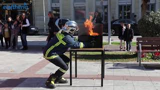 Επίδειξη της Πυροσβεστικής στην πλατεία της Καλαμάτας