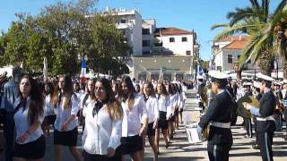 Μαθητική παρέλαση στην Πύλο για την 187η έπέτειο της Ναυμαχίας του Ναβαρίνου