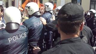 Μικροεπεισόδια μετά την παρέλαση στην Καλαμάτα (1)