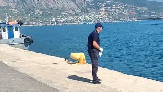 55 μετανάστες στο λιμάνι της Καλαμάτας