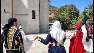 Παραδοσιακοί χοροί στο Άνω Δώριο