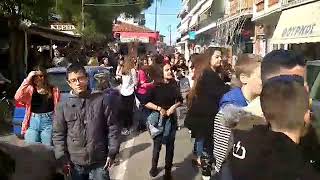 Μαθητές της Μεσσήνης γιορτάζουν την έναρξη του Καρναβαλιού