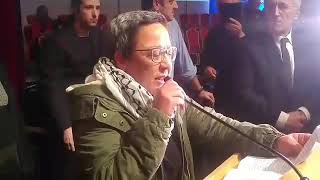 Μέλη του ΠΑΜΕ κατέλαβαν το Μέγαρο Χορού Καλαμάτας (2)